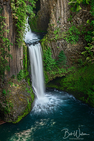 Toketee Falls, North Umpqua River, Oregon